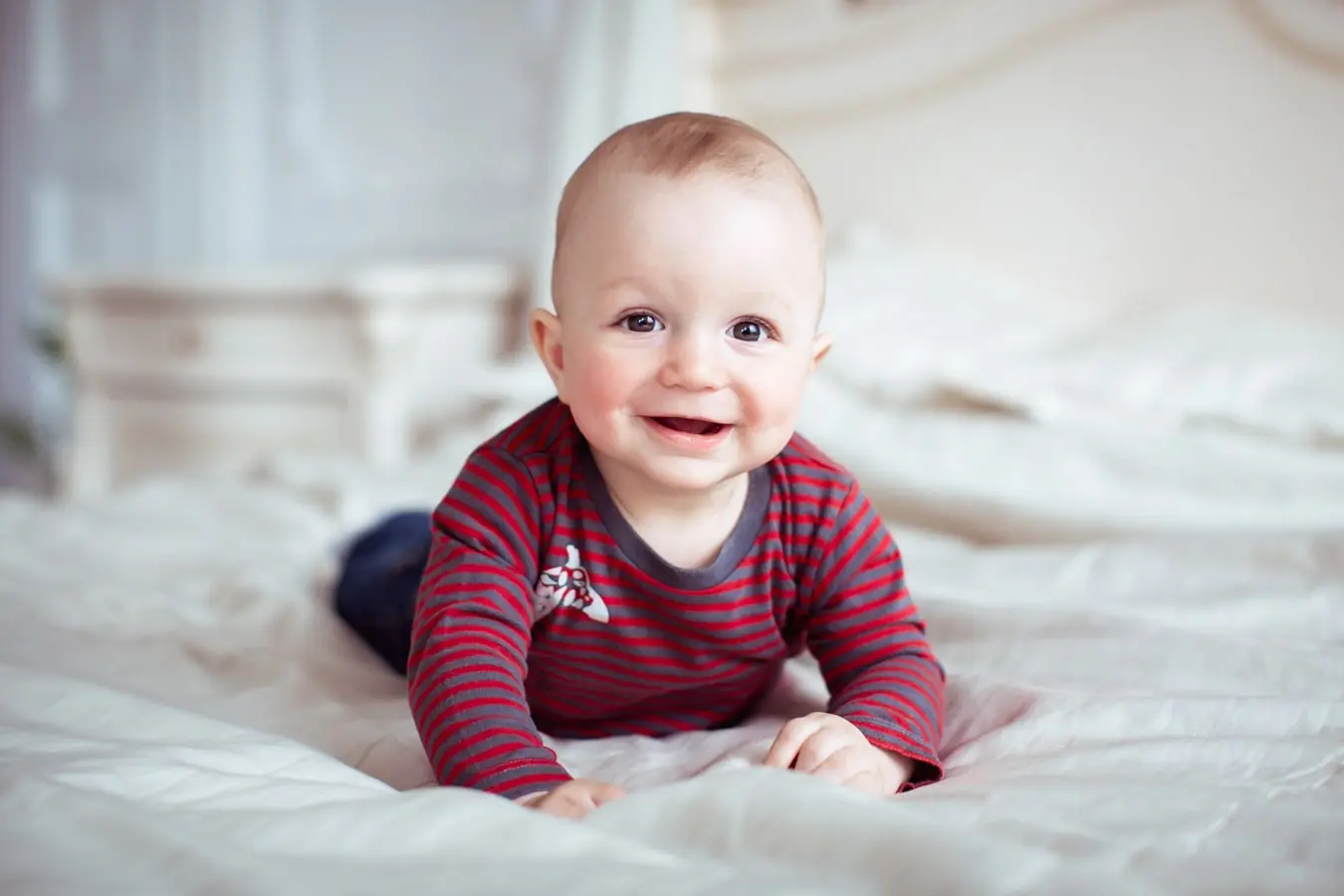 дитяча фотосесія Львів, професійна зйомка дітей, послуги фотографа ціна, фотосесія у фотостудії, портфоліо фотографа RoStudio.