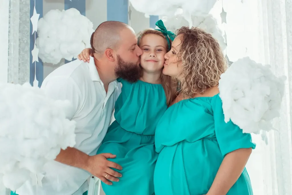 сімейна фотосесія Львів, фотограф для вагітних, ціна зйомки, професійна фотостудія, замовити послуги RoStudio.