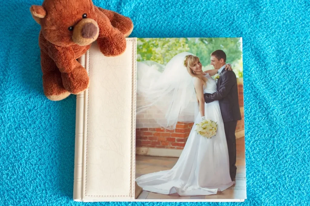 весільна фотокнига Львів, замовити фотоальбом, ціна весільної фотосесії, професійний фотограф, відеозйомка весілля Львів RoStudio.