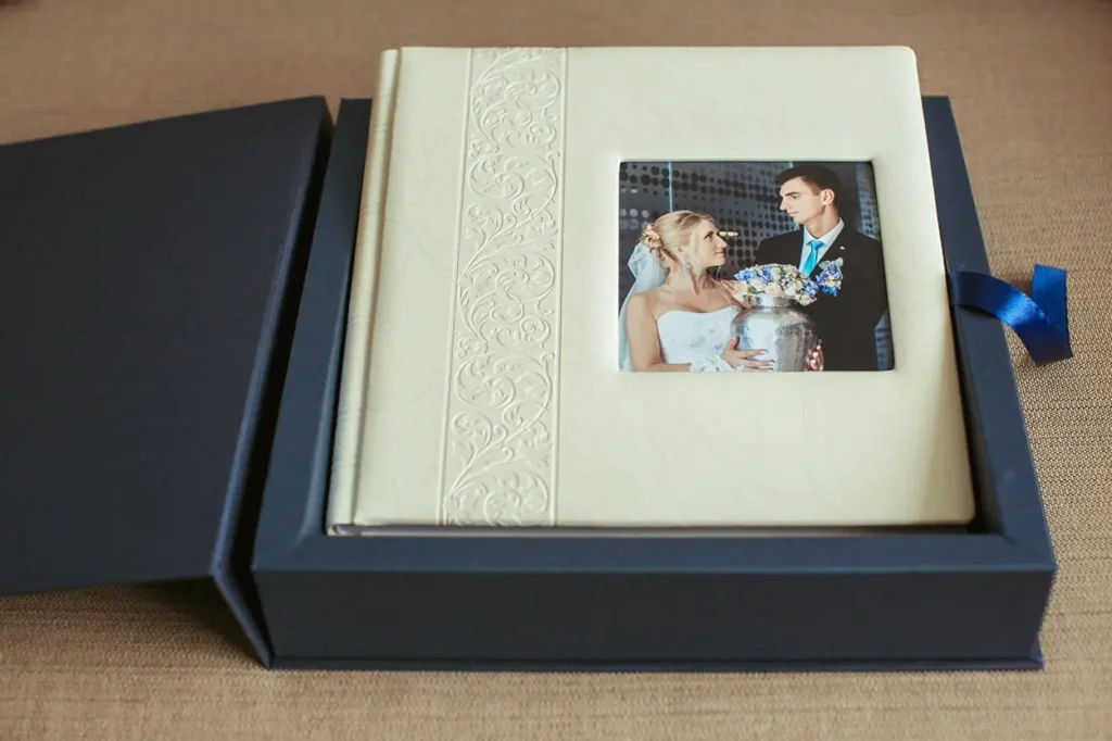 весільна фотокнига Львів, замовити фотоальбом, ціна послуги фотографа, професійна відеозйомка весілля, портфоліо RoStudio.