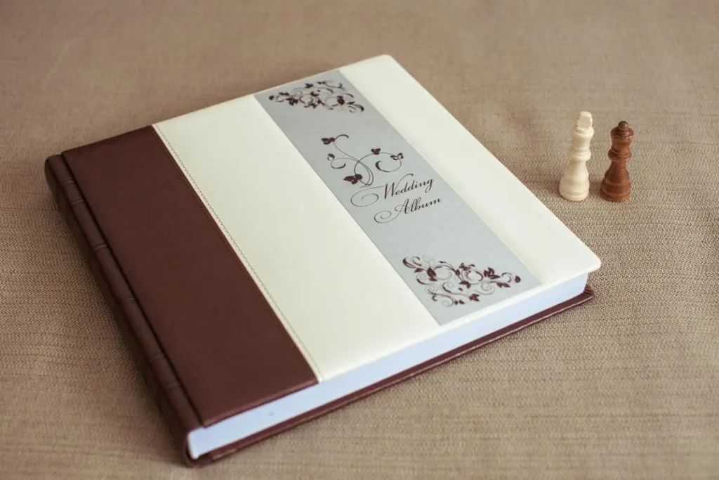 весільний альбом Львів, замовити послуги фотографа, професійна відеозйомка весілля ціна, преміальна фотокнига Львів, портфоліо фотографа RoStudio.