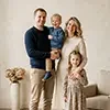 сімейна фотосесія Львів, відгуки про фотографа, замовити студійну зйомку, професійний фотограф ціна